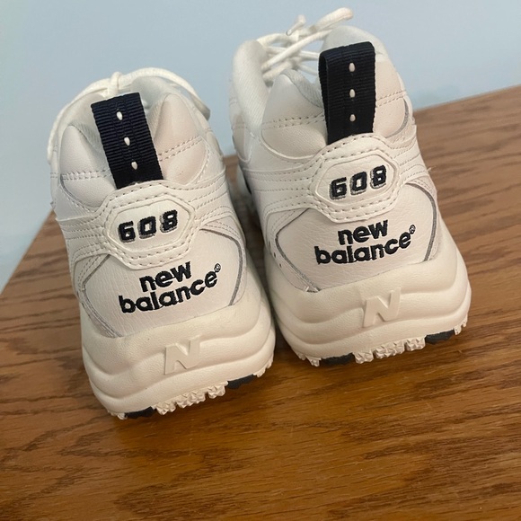 New Balance Womens 608 White/Blue Sneakers. Size 11 M. NWT! - Picture 5 of 6